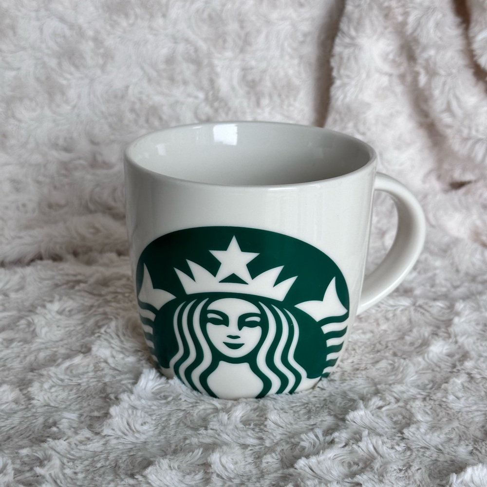 Starbucks 2017 Classic White Green Mermaid Logo Coffee Tea SOUP Mug 14 Fl Oz
